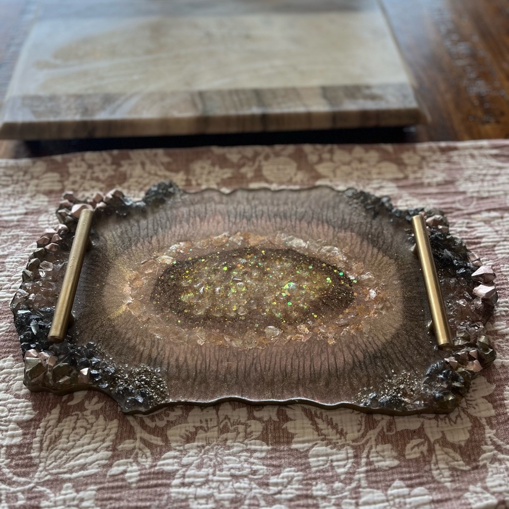 Serving tray